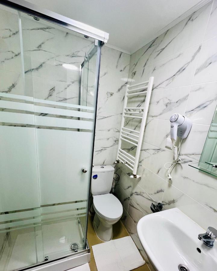 Hotel Marina 2 부쿠레슈티 외부 사진
