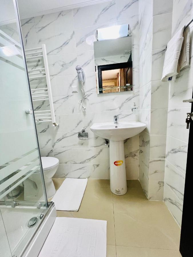 Hotel Marina 2 부쿠레슈티 외부 사진