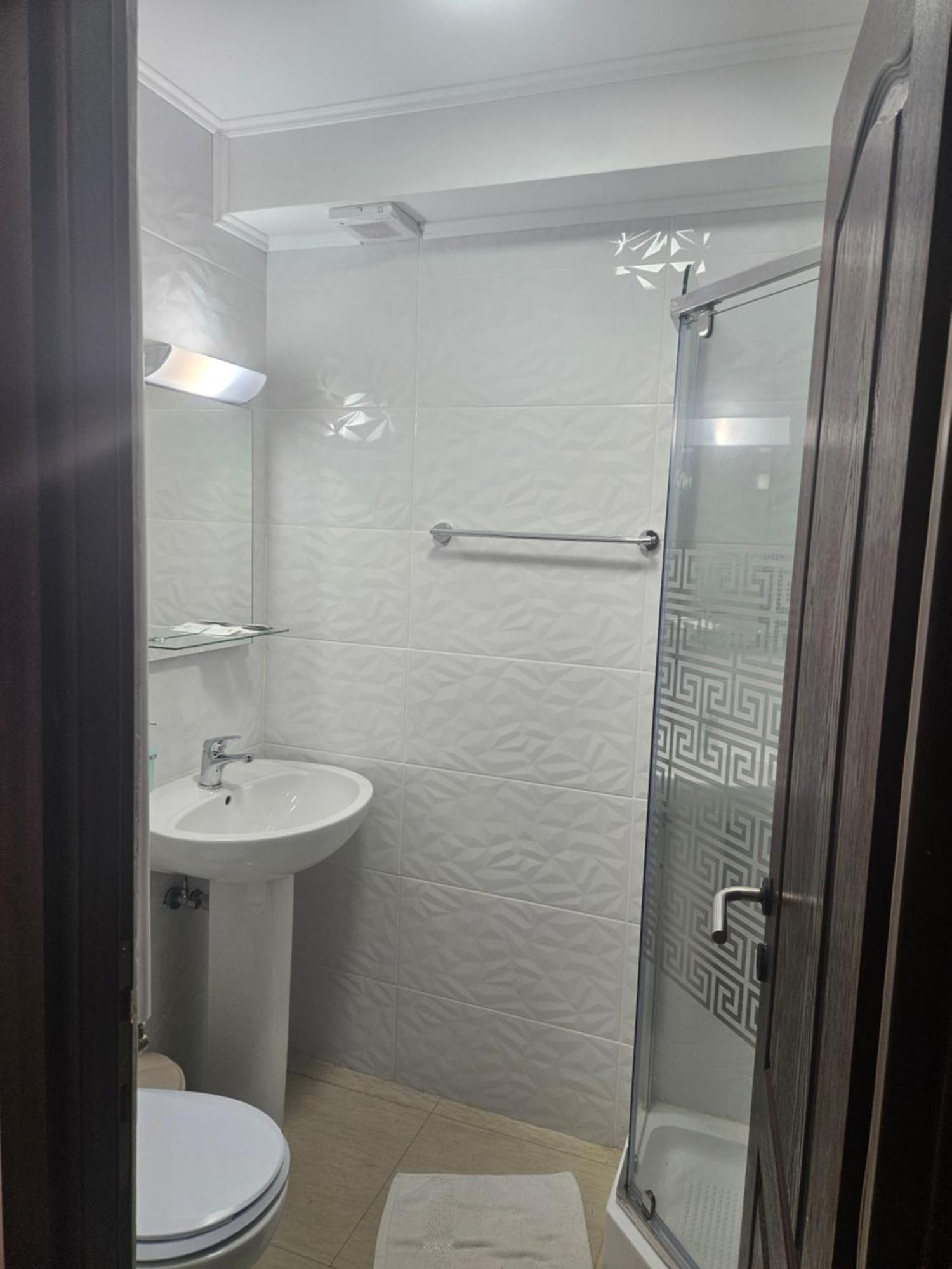 Hotel Marina 2 부쿠레슈티 외부 사진